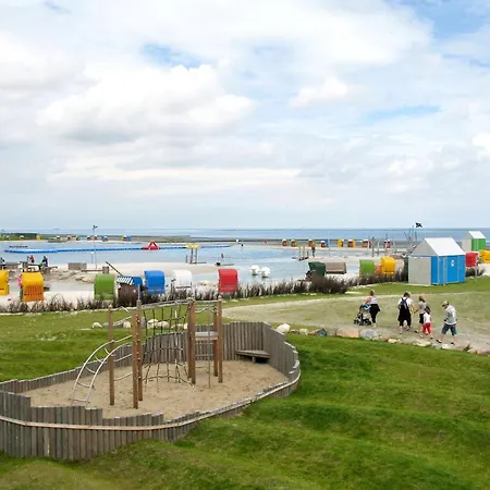 G16 Eingezaeuntes Haus Mit Terrasse Und Garten By Interhome